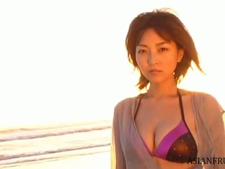 Yuka's Sunset Beach Pleasure